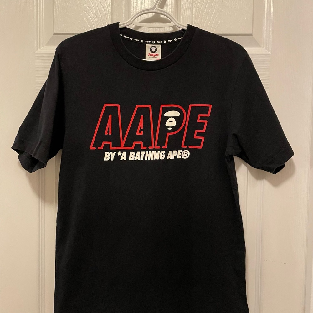AAPE Black Tshirt adult small BAPE